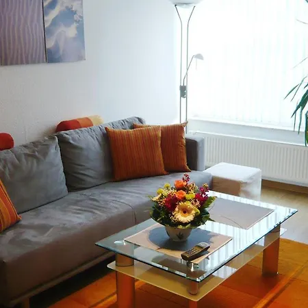 Neumann, Appartement Celle