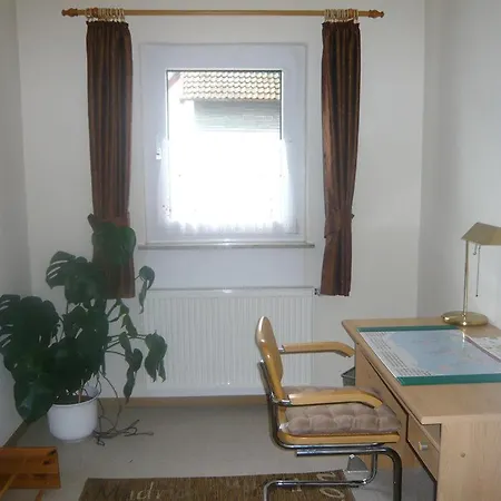 Neumann, Appartement Celle